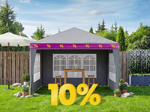 Tonnelle de jardin avec une table et des tabourets install&eacute;s sur une pelouse, mettant en avant un rabais de 10 % sur les produits d&rsquo;ext&eacute;rieur. Cliquez pour voir les cat&eacute;gories de la promotion.