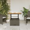 vidaXL Table de jardin gris 80x80x71 cm r&eacute;sine tress&eacute;e et bois acacia